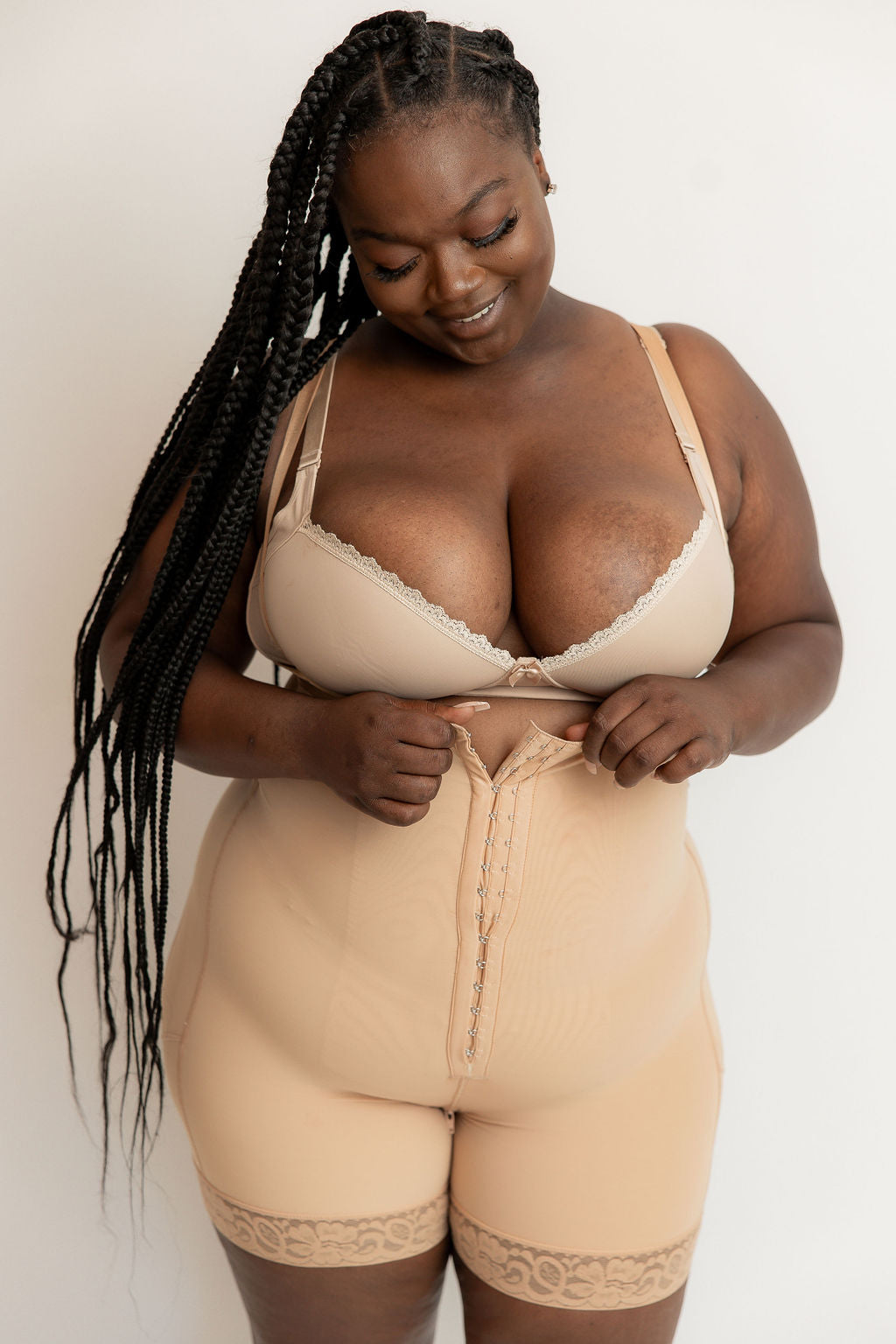 Addison Faja - Nude