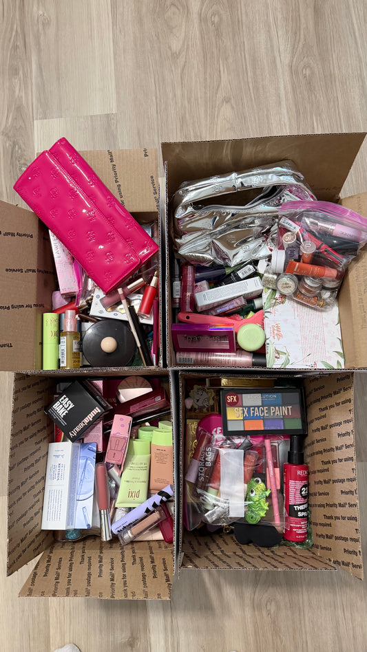 Cajas LARGE de maquillaje  💄 mixto un poco de todo